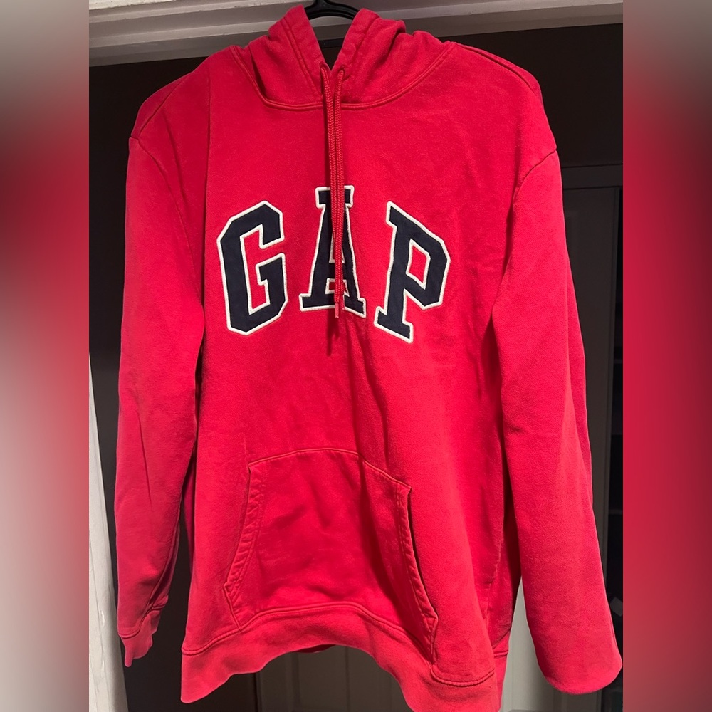 Red gap hoodie size L 7/10 condition